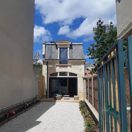 Maison De Charme Face Au Canal Сasa de vacaciones *